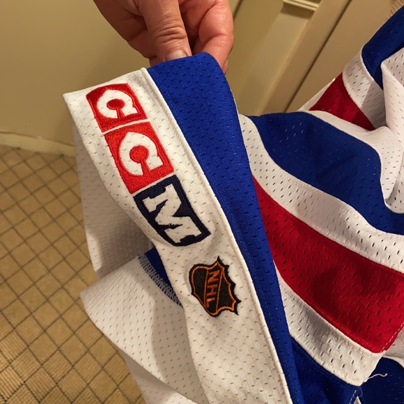 COPY - Wayne Gretzky Rangers Jersey